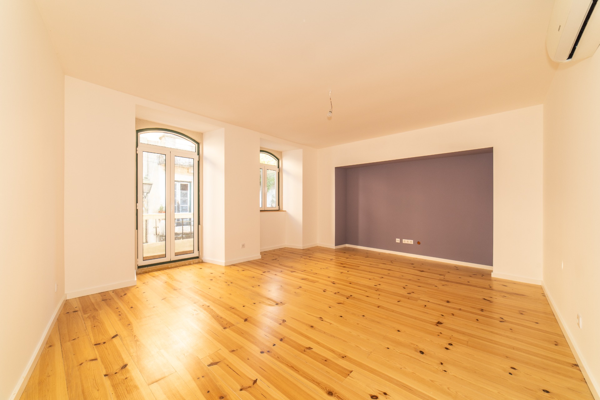 Apartamentos Hugo Coimbra Consultor Imobiliário